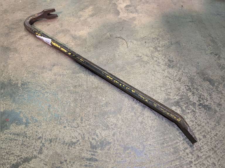 APPROX. 24-IN CROWBAR image