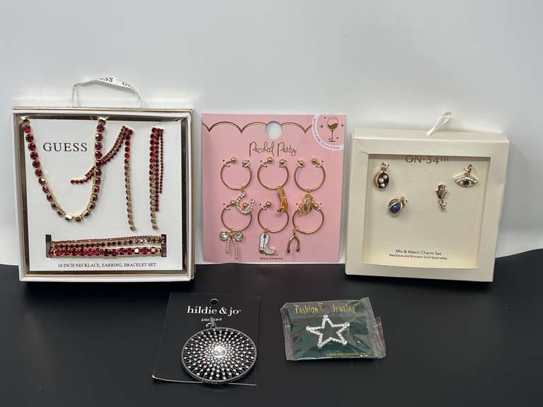 Fashion estate jewelry gift sets, pendants, and more, still in original packaging, See pictures for details. image