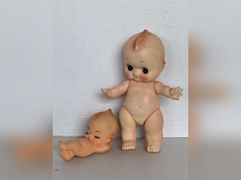 VINTAGE KEWPIE SOFT VINYL DOLL 8 1/2" TALL & VINTAGE RECLINING RUBBER DOLL 5" LONG image