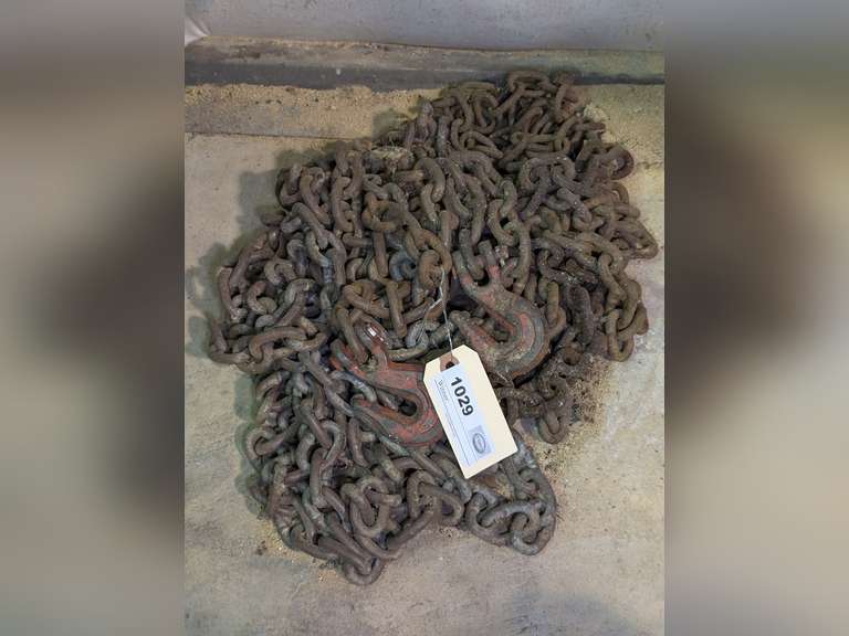 APPROXIMATELY 25 FT OF 5/16" CHAIN WITH PAIR OF USA FORGED HOOKS PLUS SMALLER CHAIN REMNANTS image