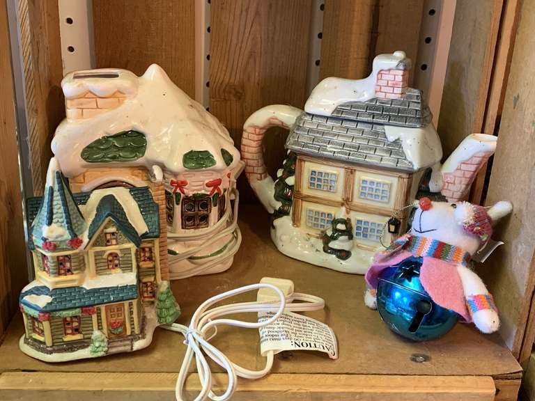 CERAMIC CHRISTMAS TEA POT & 2 LIGHTED CHRISTMAS VILLAGES image