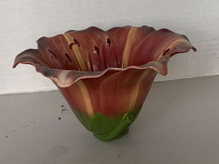 CERAMIC FLOWER BY BLOOM! 4" TALL X 7" WIDE image