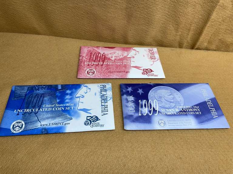 1999 UNCIRCULATED MINT COIN SETS image