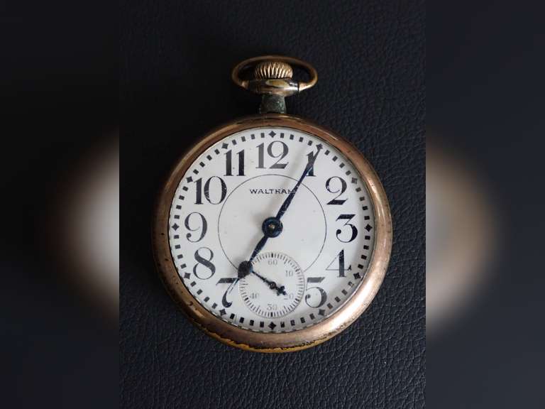 VINTAGE WALTHAN POCKETWATCH - NOT WORKING image