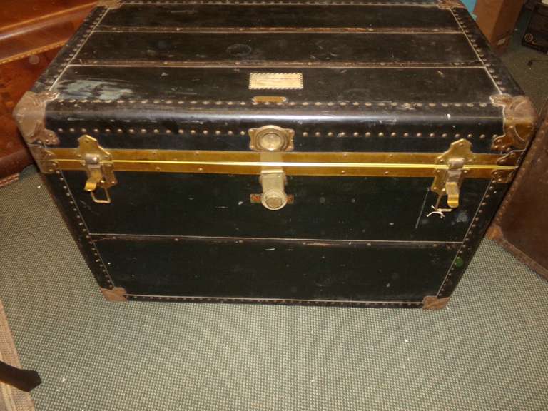 ANTIQUE LUTZ AND COMPANY TRAVEL TRUNK image
