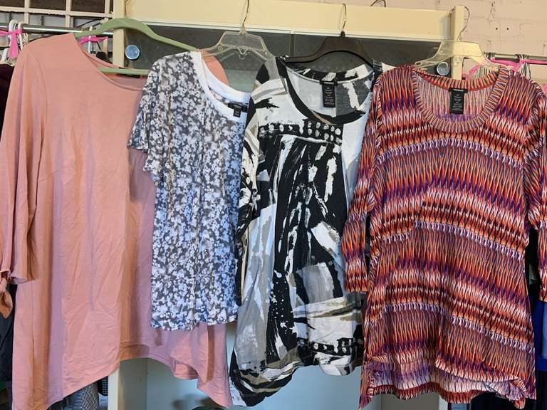 LADIES CLOTHING LOT - 8 TOPS, 3 SWEATERS - ALL SIZE 2XL image
