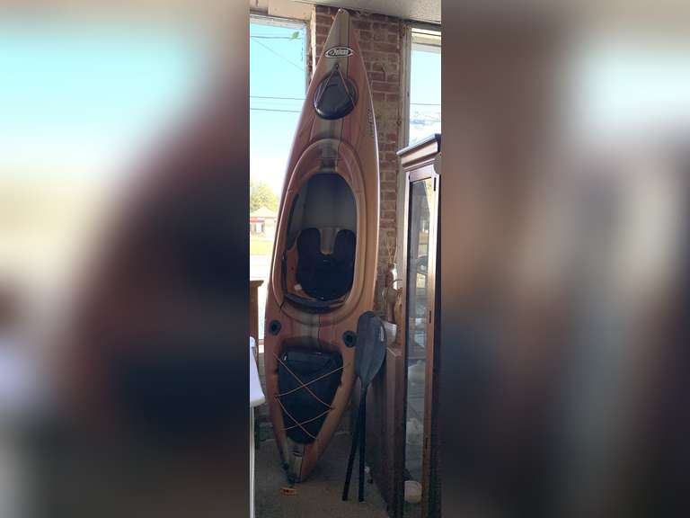 PELICAN RAMX KAYAK W/ ERGOFORM SEAT W/ PADDLES image