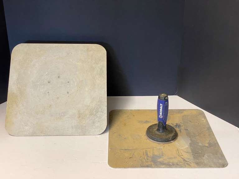 Plastering hawks, two pieces, see pictures for details. image