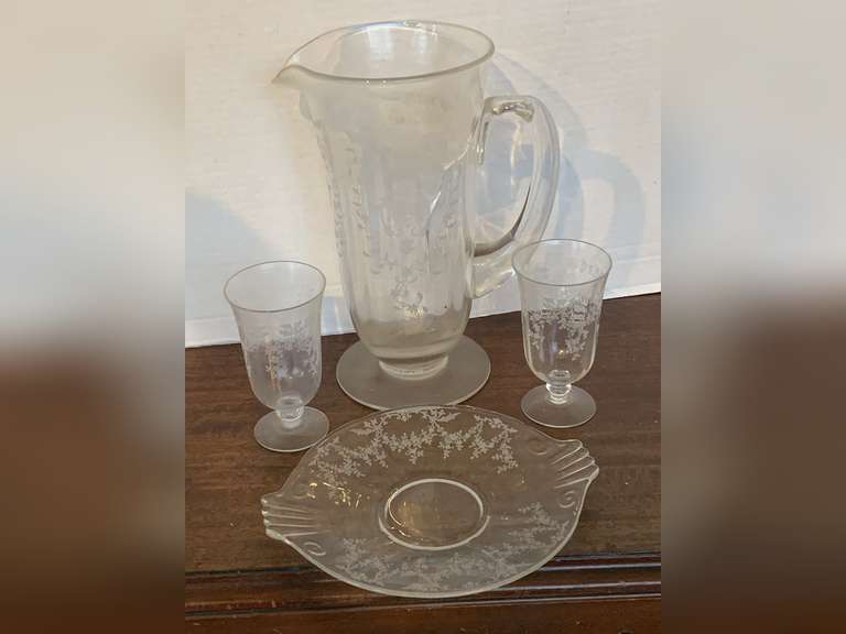 VINTAGE FOSTORIA "CHINTZ" WATER PITCHER 10" TALL, SMALL GLASSES (SMALL CRACK IN GLASS AROUND TOP OF HANDLE) & VINTAGE MEADOW ROSE SMALL PLATE FOSTORIA 8" image