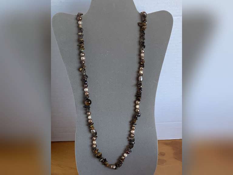 BEAUTIFUL GENUINE MULTI-COLORED CULTURED PEARLS WITH TIGERS EYES & SMOKY QUARTZ BEADED NECKLACE 16" LONG - CHECKOUT image