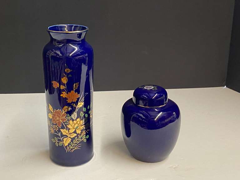 Asian themed, cobalt blue tall vase and lidded ginger jar, see pictures for details. image