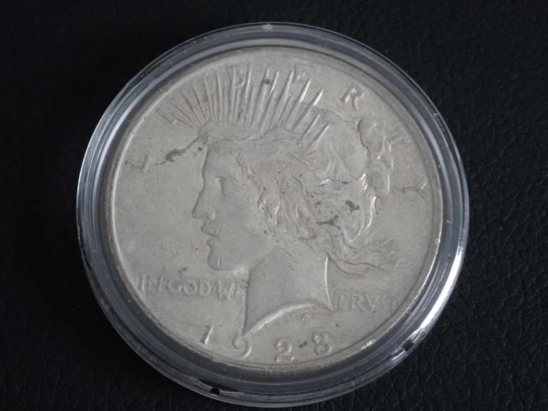 1923 PEACE DOLLAR COIN image