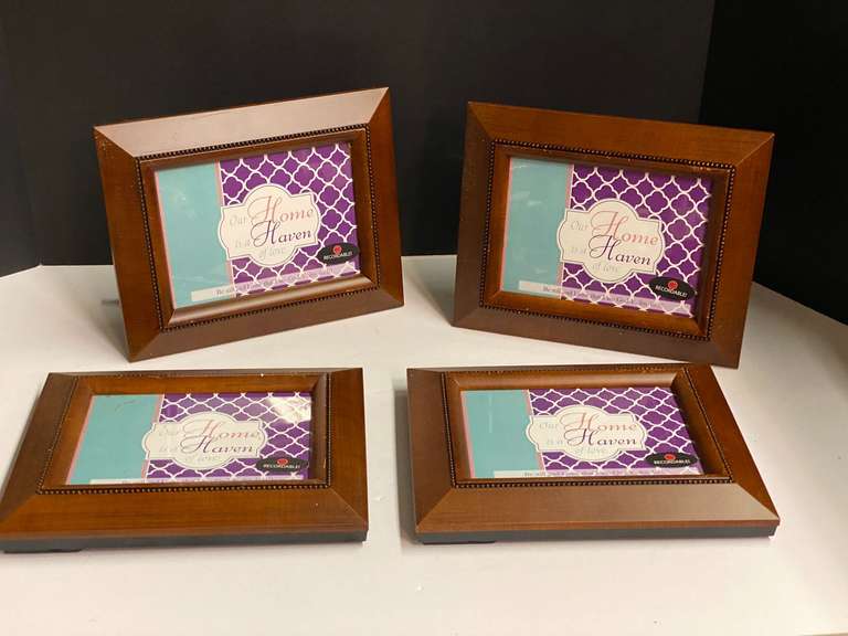Recordable picture frames, working condition unknown, set of four, see pictures for details. image