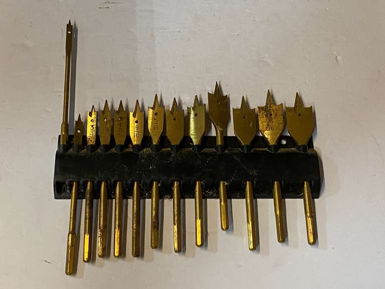 Standard paddle bits, see pictures for details. image