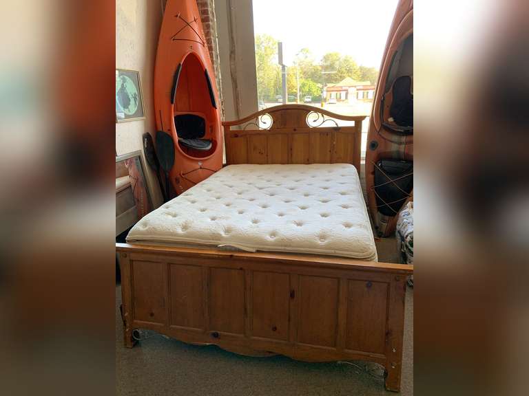 SOLID WOOD QUEEN SIZE BED W/ PILLOW TOP MATTRESS & BOX SPRINGS (WINNING BIDDER CAN CHOOSE TO TAKE MATTRESS/BOX SPRINGS), HEADBOARD, FOOTBOARD & METAL BED FRAME image