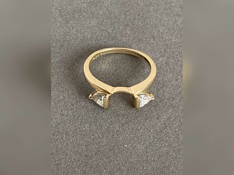 P14K RING GUARD W/ CZ'S SIZE 5 3/4 (2.10 GRAMS) - CHECKOUT image