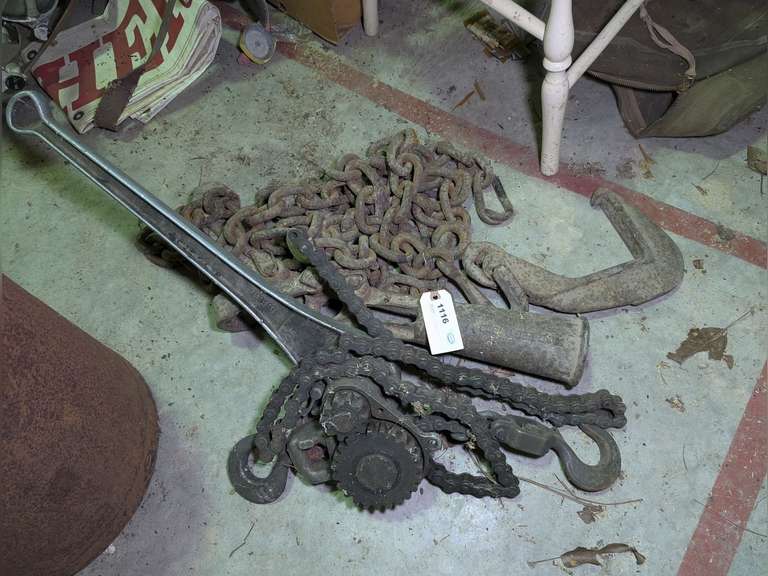 LARGE GAUGE CHAIN AND ACCESSORIES image