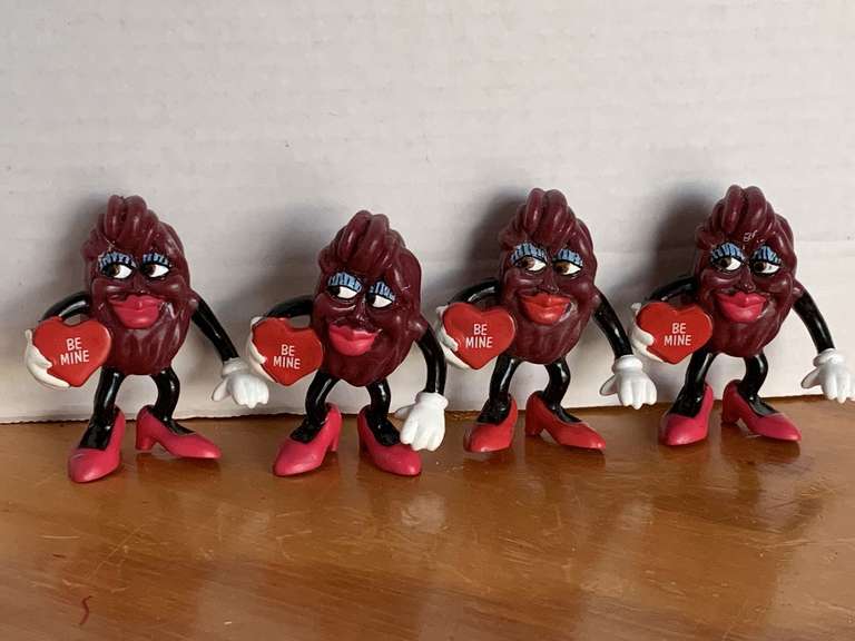 1988 CALIFORNIA RAISIN VALENTINE - 4 "BE MINE" image