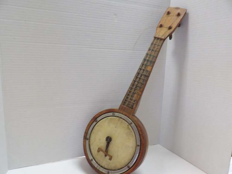 ANTIQUE BANJO UKULELE image