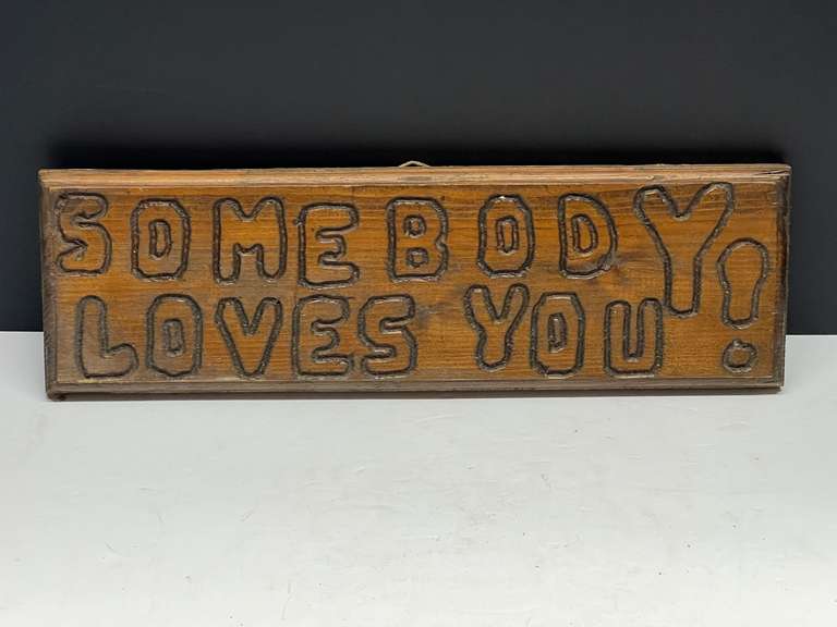 Meaningful wall decor, see pictures for details. image