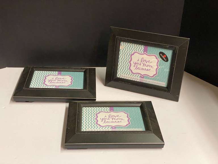 Recordable picture frames, working condition unknown, set of three, see pictures for details. image