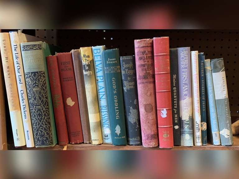 18 HARDBACK BOOKS image