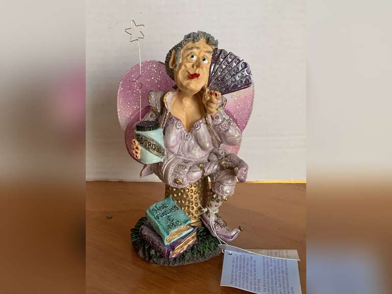 VINTAGE RUSS MAGICAL DREAMERS FIGURINE "LUCINDA" 6 1/4" TALL W/ BOX image
