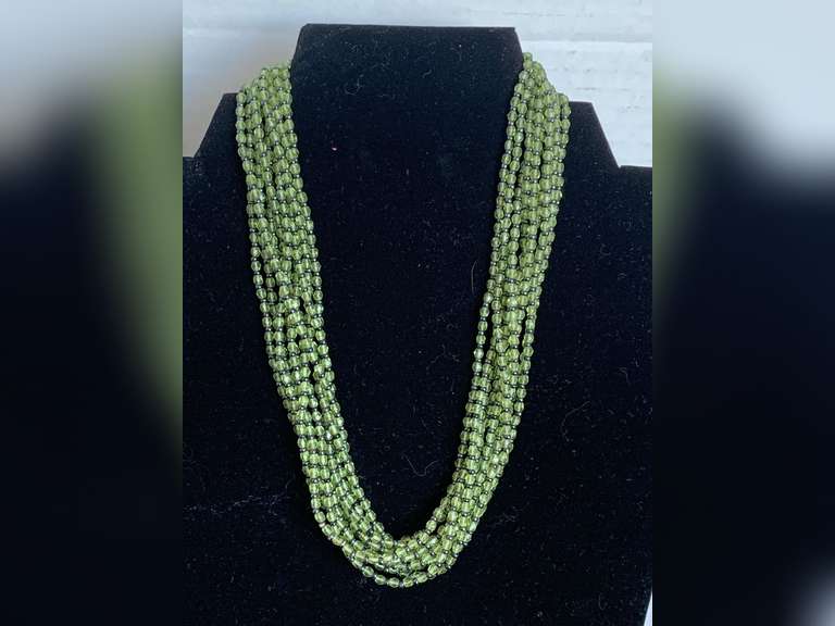 10 STRAND GREEN/BLACK GLASS BEADED 15" CHOKER - CHECKOUT image