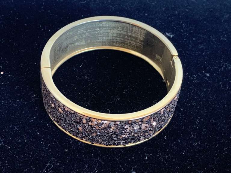 BOHO CHAMPAGNE GOLD ROCK TEXTURE CUFF BRACELET - CHECKOUT image