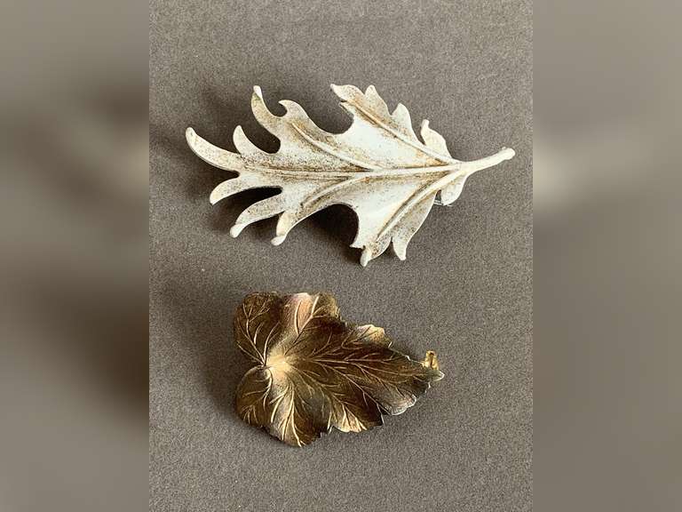 VINTAGE BRONZE TONE MAPLE LEAF BROOCH & VINTAGE B.S.K. WHITE/GOLD TONE MAPLE LEAF BROOCH - CHECKOUT image