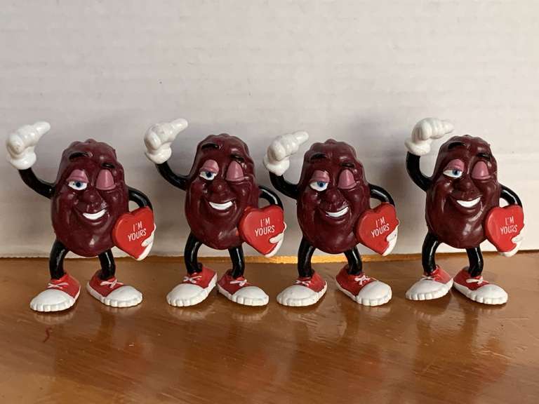 1988 CALIFORNIA RAISIN VALENTINE - 4 "I'M YOURS" image