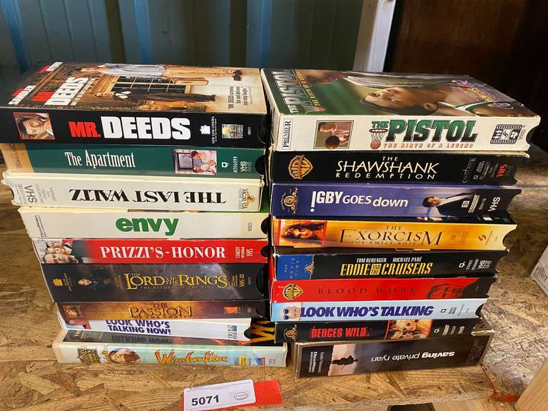 Assorted VHS tapes, see pictures for details. image