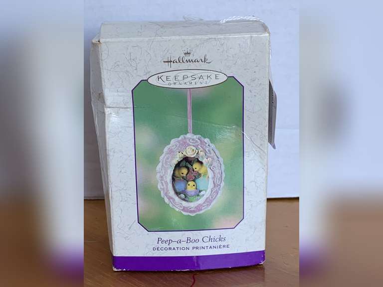 2001 HALLMARK "PEEP-A-BOO CHICKS" EASTER ORNAMENT image