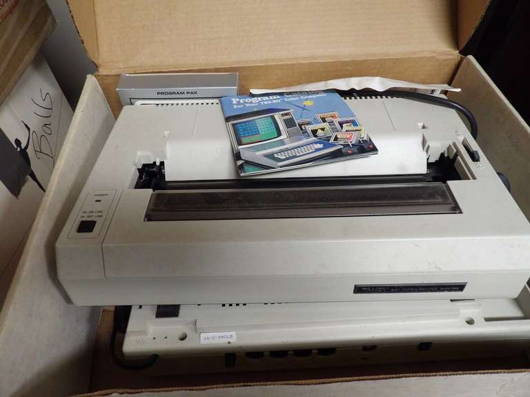 TRS–80 COLOR COMPUTER WITH TANDY DOT MATRIX PRINT image