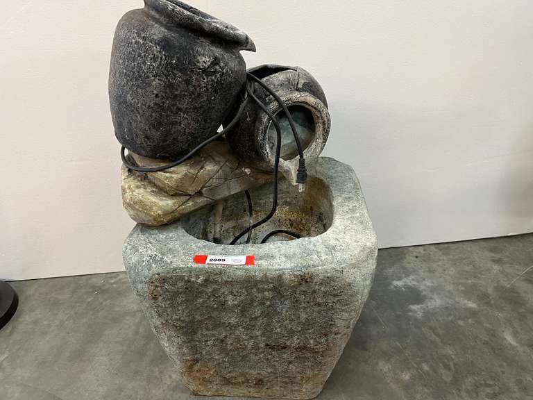 Water fountain, This piece is made to look like stone, working condition unknown, see pictures for details. image