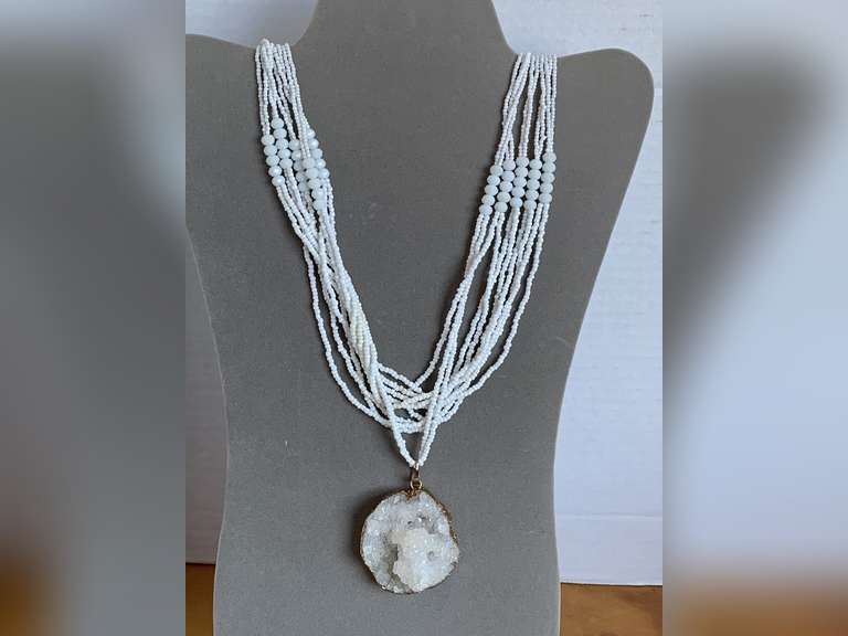 VINTAGE 10 STRAND WHITE BEADED STATEMENT NECKLACE W/ LARGE WHITE CRYSTAL GEODE PENDANT BY CLARK & COOMBS 28" LONG - CHECKOUT image