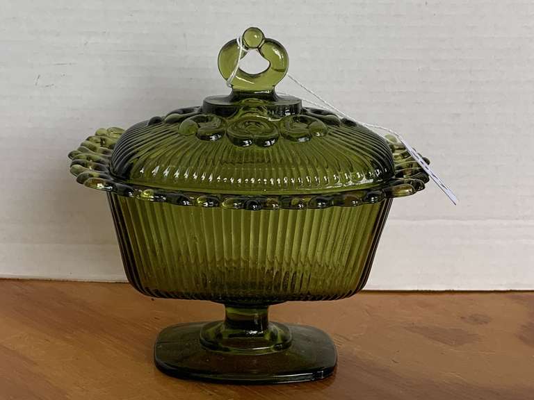 VINTAGE INDIANA GLASS "OLD COLONY" AVOCADO GREEN COVERED CANDY DISH image