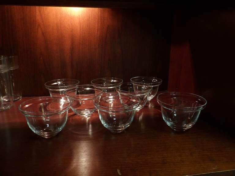 LOT OF EIGHT CLEAR GLASS BOWLS image