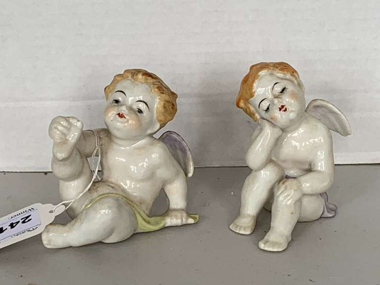 PAIR ANTIQUE PORCELAIN CHERUBS MADE IN JAPAN 3 1/2" TALL image