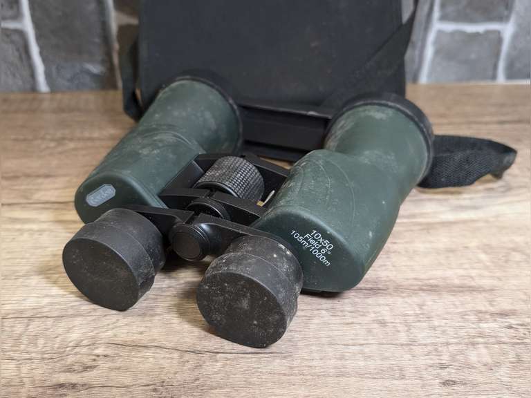 GORDON 10X50 BINOCULARS WITH CARRY CASE image