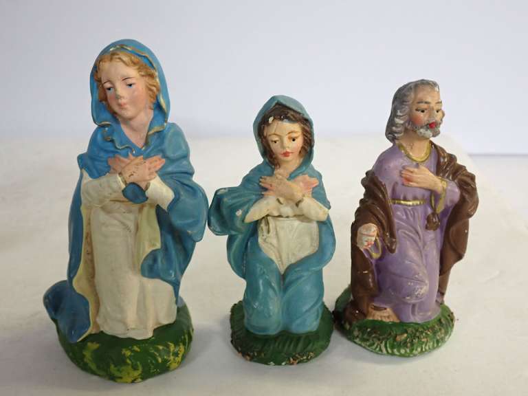 Italian Nativity Figures image
