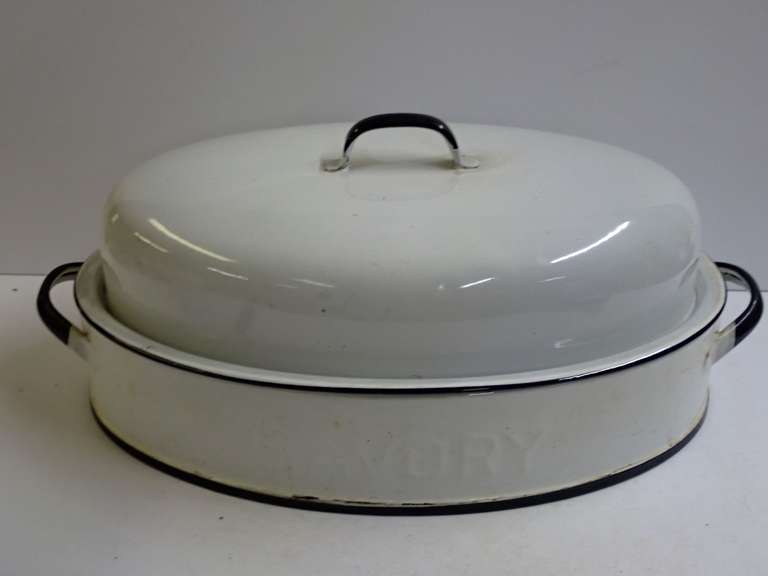 Enamelware Roaster with Lid image