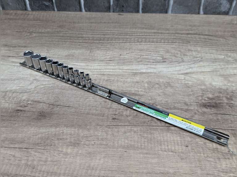 HUSKY 1/4-IN DRIVE SAE SOCKET SET WITH RAIL ORGANIZER image