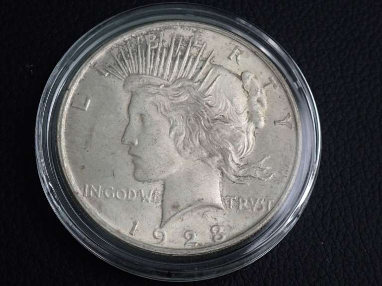 1923 PEACE DOLLAR COIN image