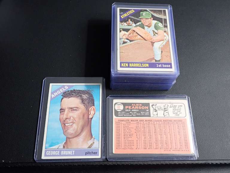 1966 TOPPS BASEBALL CARDS image