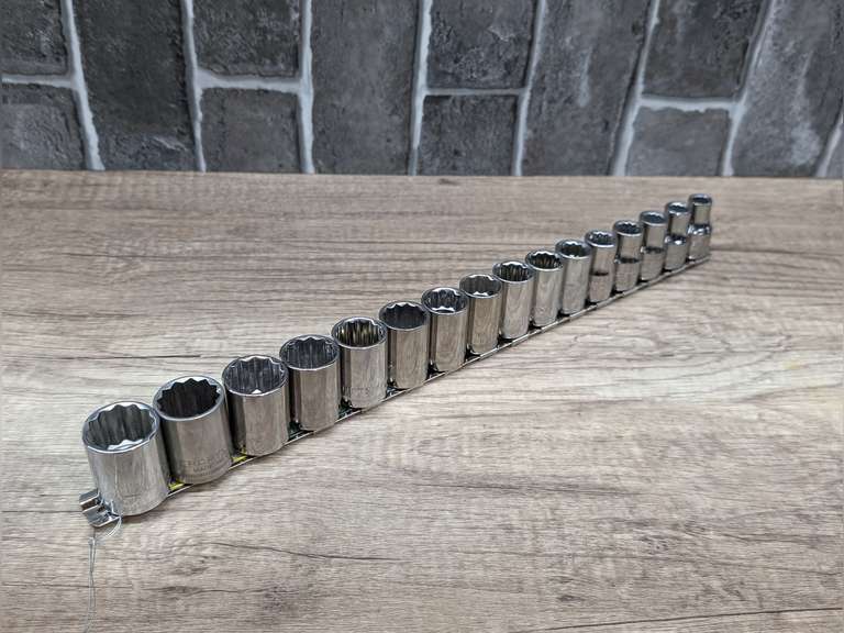 CRAFTSMAN 1/2-IN DRIVE METRIC SOCKET SET WITH RAIL ORGANIZER image