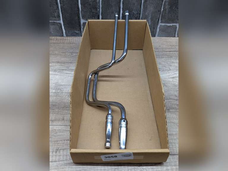 3/8-IN AND 1/2-IN DRIVE SNAP-ON SPADE HANDLES image