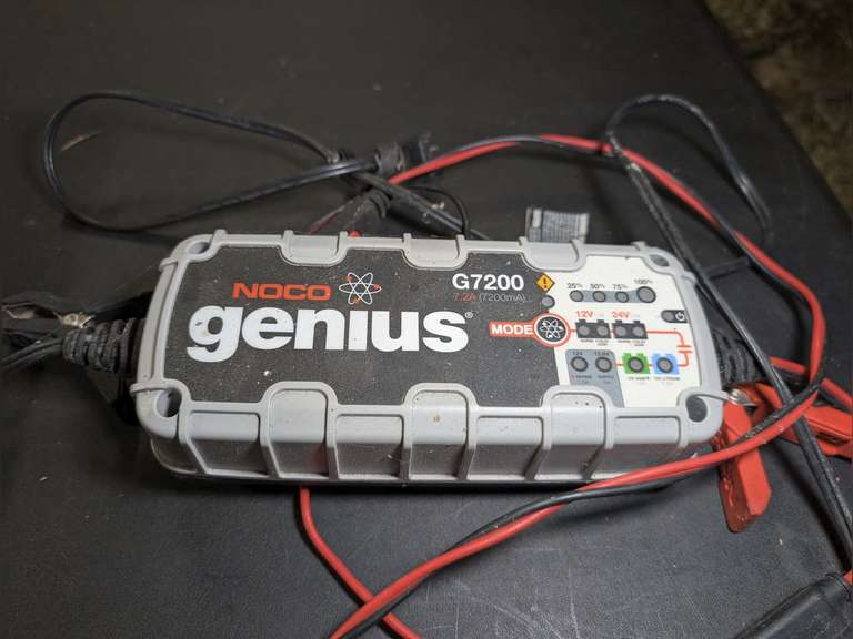 NOCO GENIUS G7200 7.2 AMP BATTERY CHARGER image