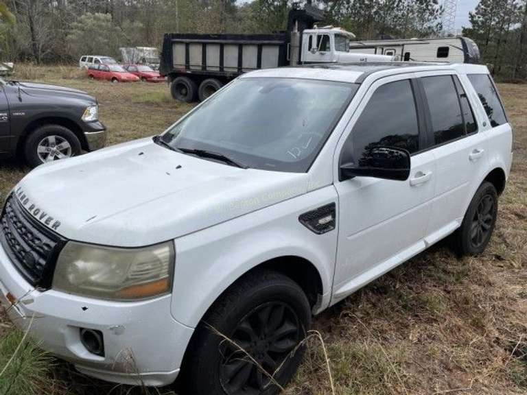 2013 Land Rover LR2 SUV HSE I4, 2.0L T image