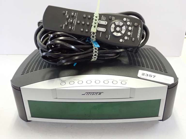 Bose AV3-2-1 Media Center with Remote image